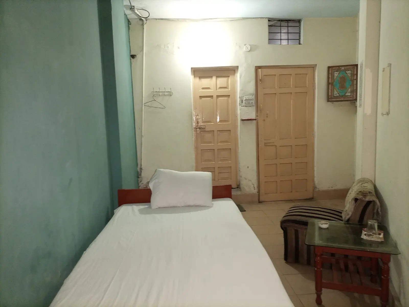 ROOM NO 7 – Al Haider Hotel Lahore