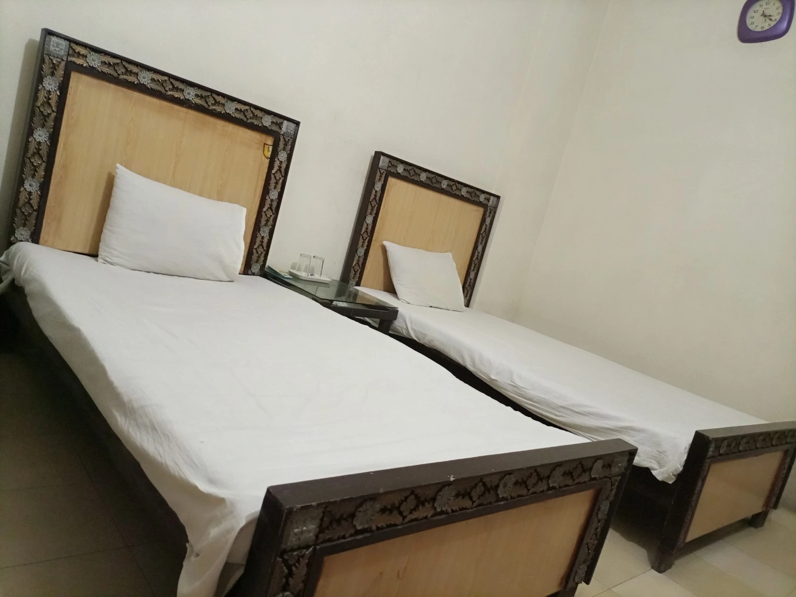 ROOM NO 14 – Al Haider Hotel Lahore